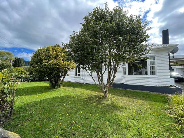 4 Gibbs Crescent Wainuiomata_2