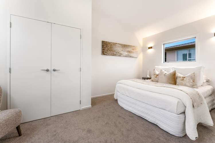 2/10 Windsor Place Windsor Park_15