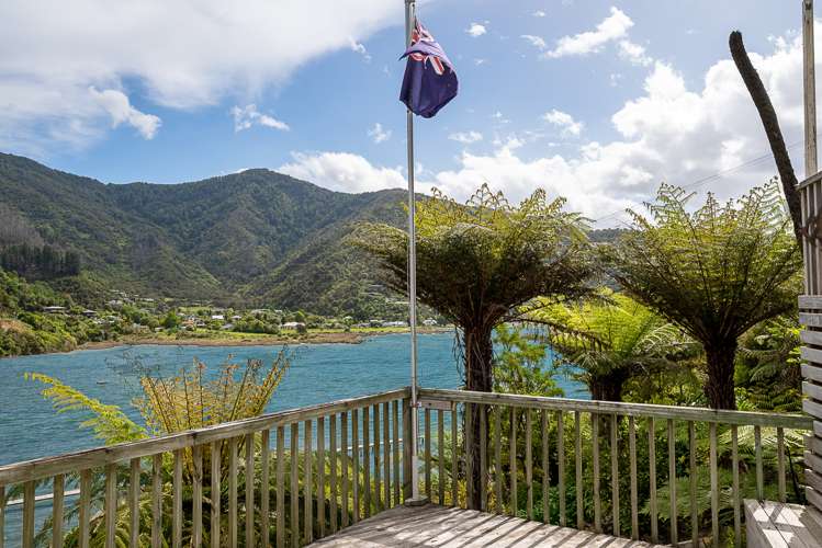 2389 Queen Charlotte Drive Anakiwa and Surrounds_18