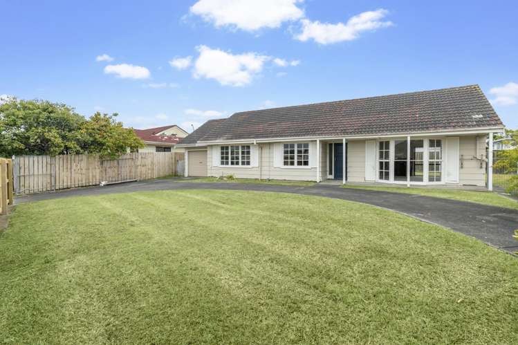 2 Staverton Crescent Mangere_24