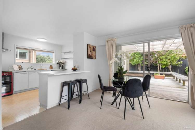 2/41 James Evans Drive Northcote_2