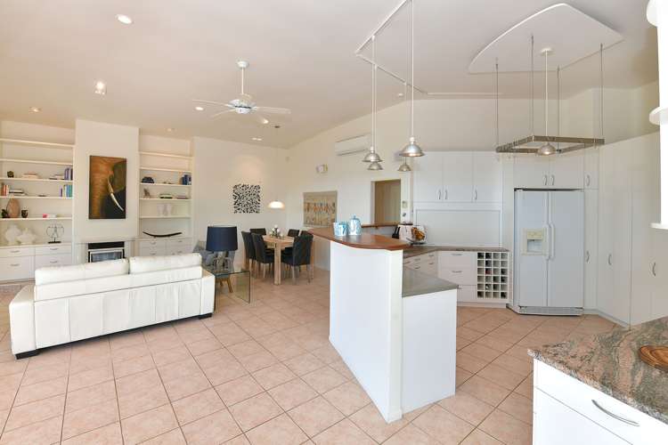 20 Pacific Parade Army Bay_9