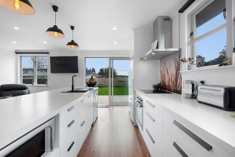 53a & 53 Stirling Crescent_0