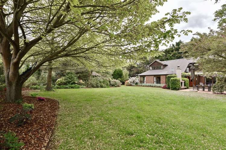 468 Marshland Road Marshland_1