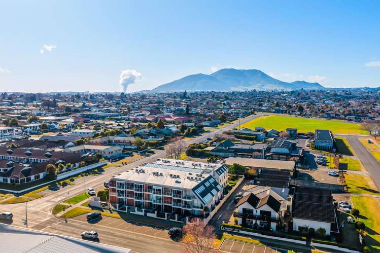 6/101 Roberts Street Taupo_28