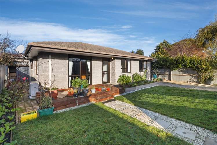 2/122 Tilford Street Woolston_11