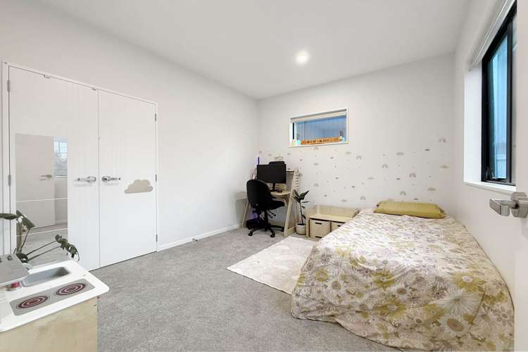 5 Treeline Lane Flat Bush_10