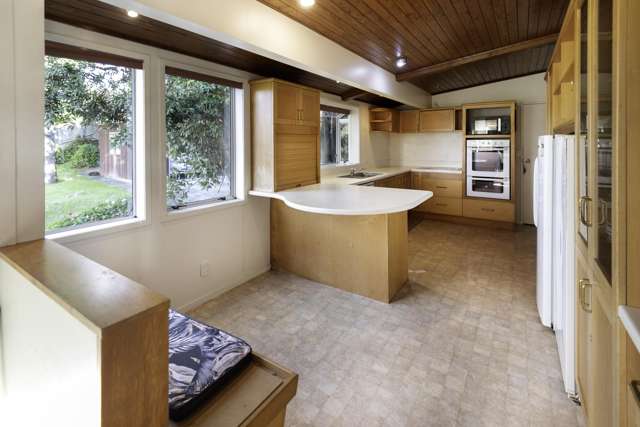 14 Charles Dickens Drive Mellons Bay_3