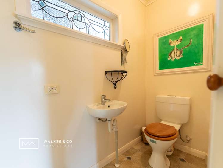 8 York Avenue Heretaunga_12