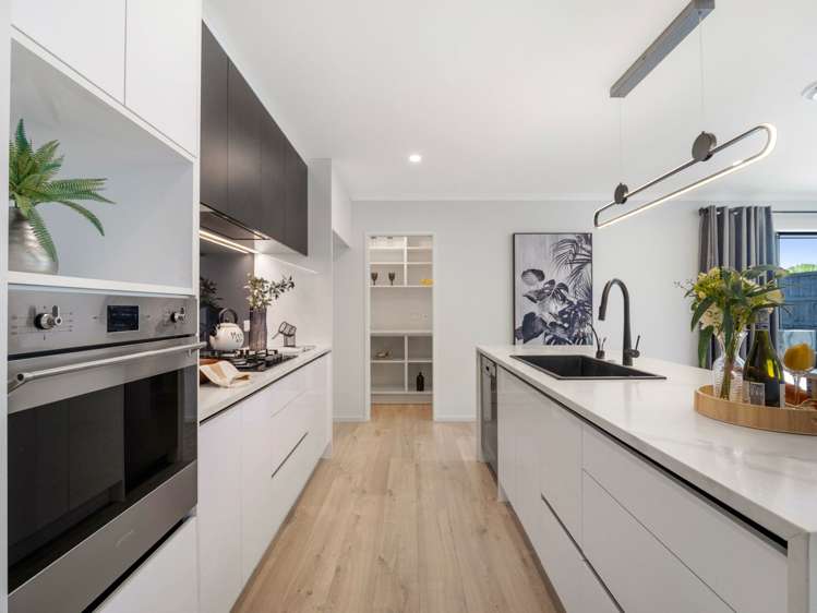 32 Waireka Rd Rototuna_5