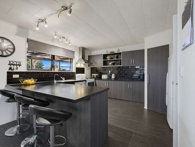 301 Sunset road Sunnybrook_1