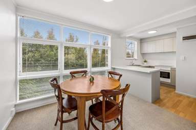 3/27 Piccadilly Place_3