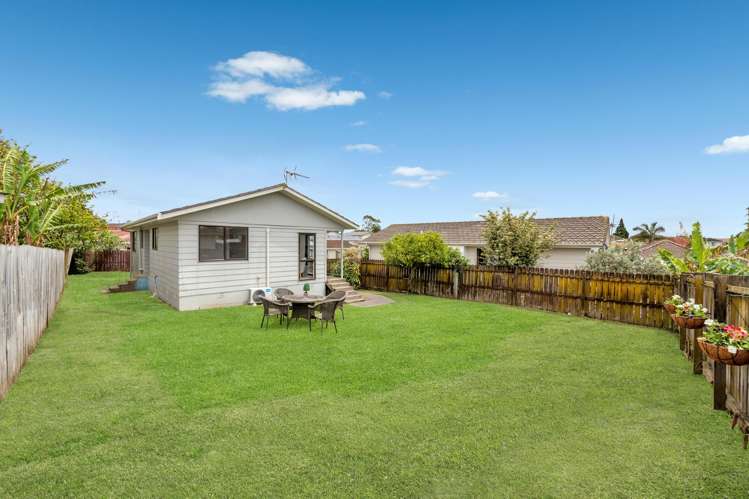 2/17 Coombe Avenue Otara_15