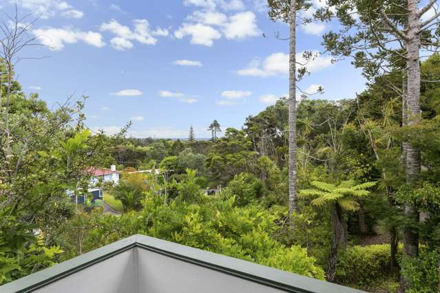 63 Woodfern Crescent Titirangi_3