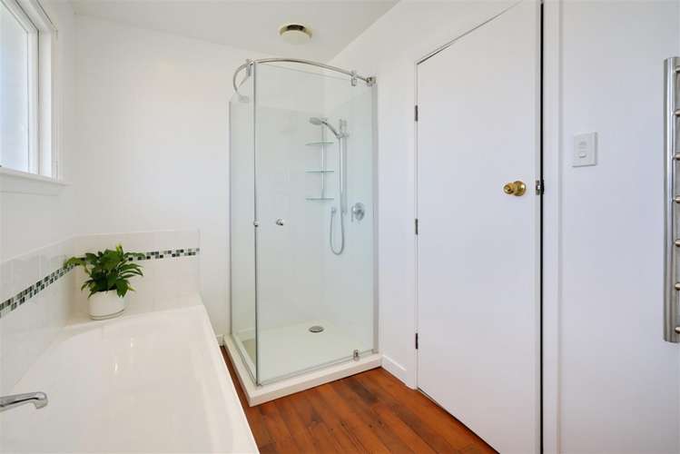 15 Riwai Street Templeton_14