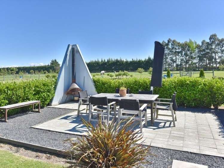 2/197 Lawford Road West Melton_15