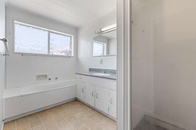 16 Bronte Place Whalers Gate_24