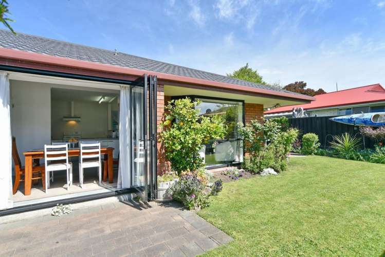 1 Castle Way Beckenham_17