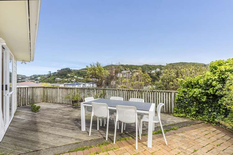 17 Avon Street Island Bay_18