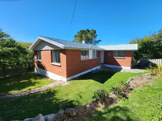 Modern Living Meets Peaceful Rural Charm!