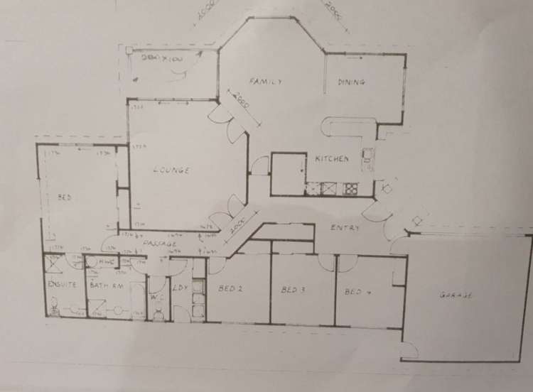 10 Glastonbury Drive Burwood_18