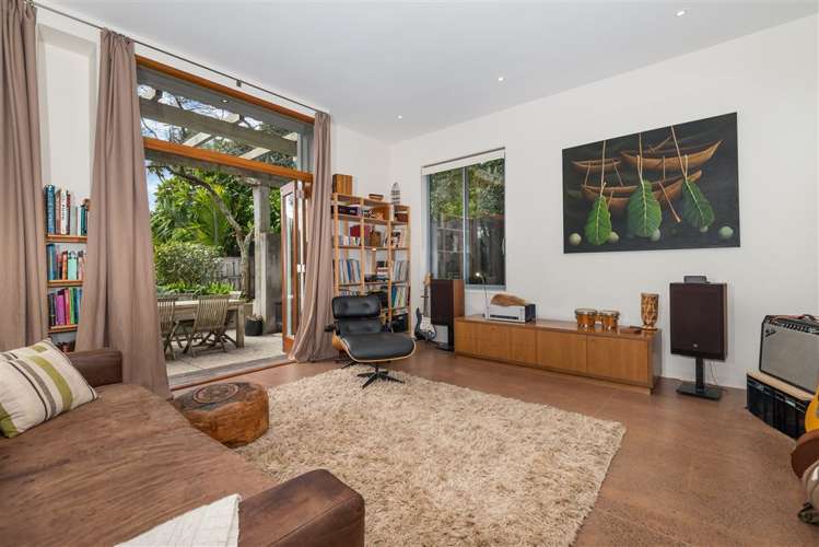 36 Williamson Avenue Belmont_8