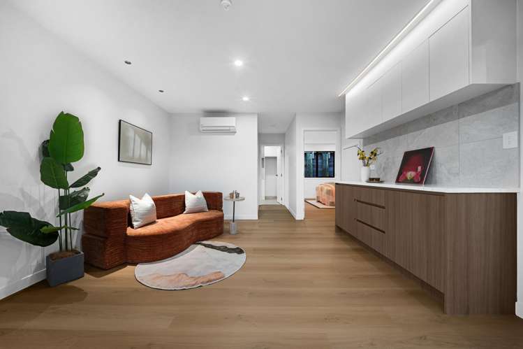 26B HENRIETTE PLACE Totara Park_11