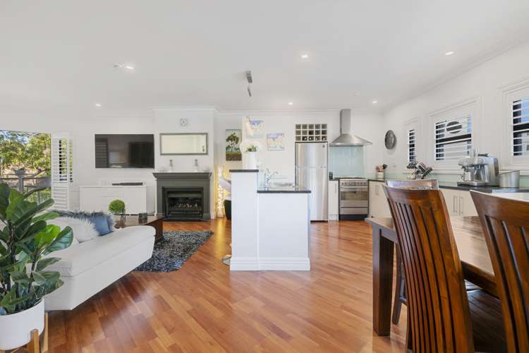 2/177 Hurstmere Road Takapuna_5