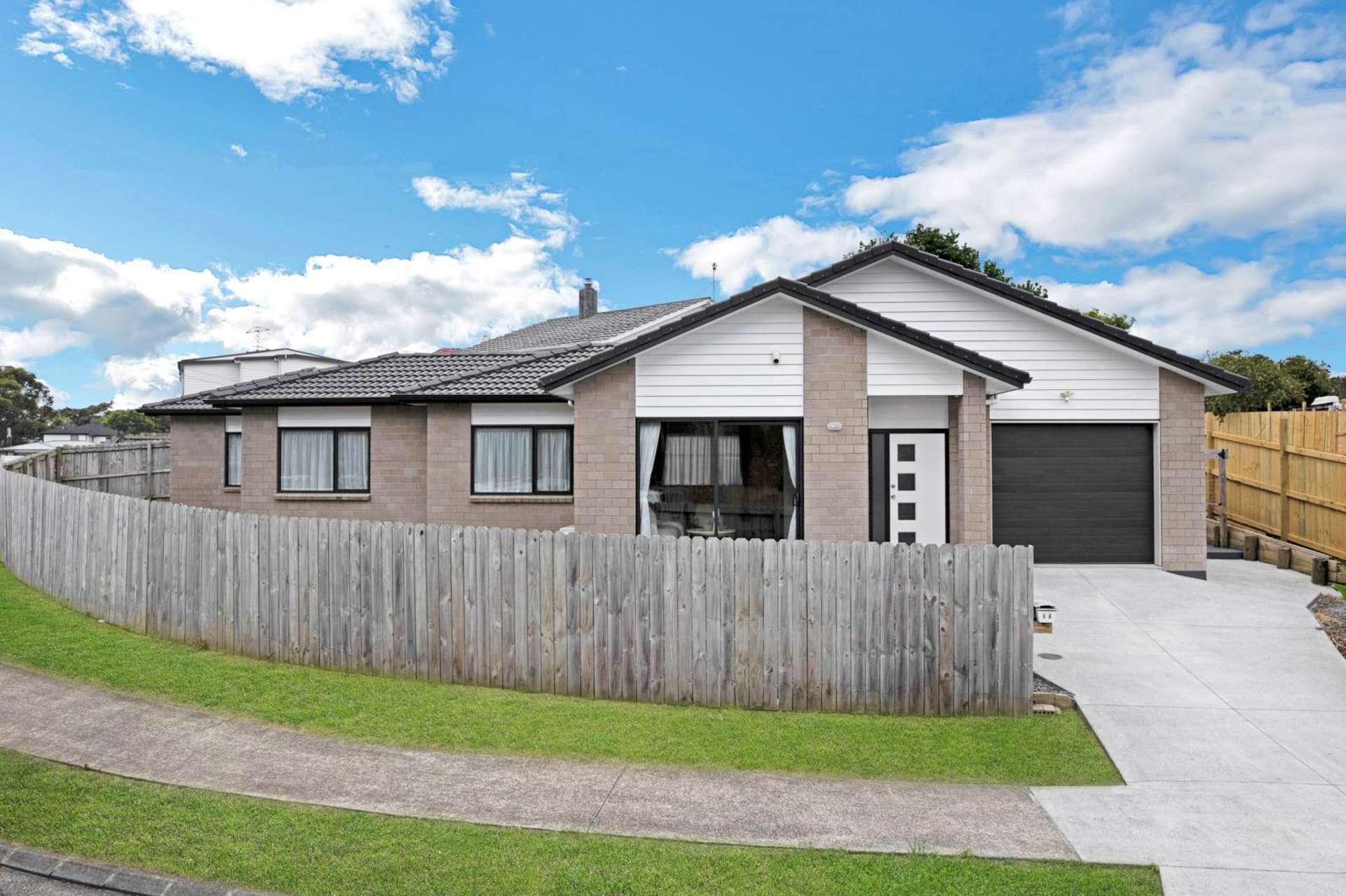 6a Clutha Crescent Clover Park_0