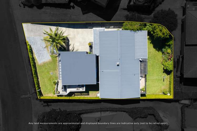 32 Colmar Road Mellons Bay_48