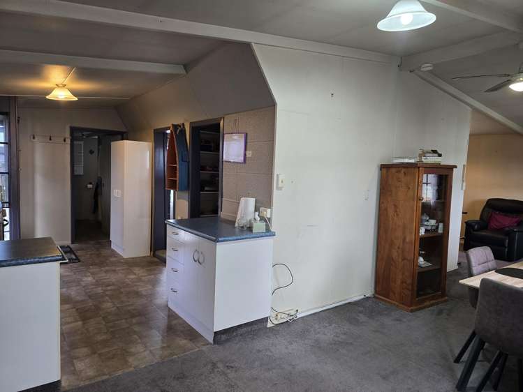 23/1226 River Road Wakanui_9