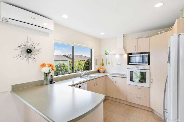 2/127 Boundary Road Blockhouse Bay_5