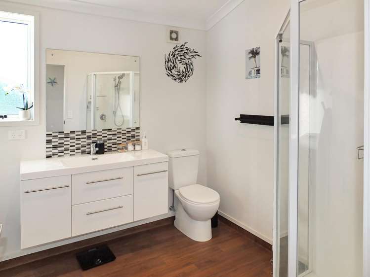 22 Holben Parade Foxton Beach_8