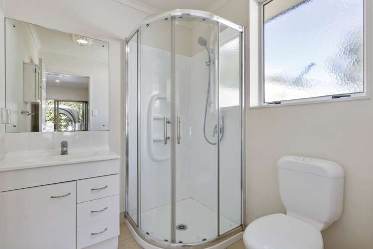 21 Les Marston Place Pukekohe_16