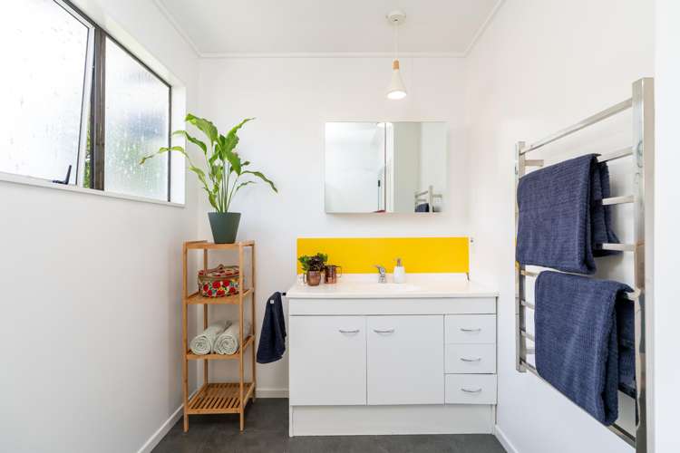 42 Weka Street Miramar_12