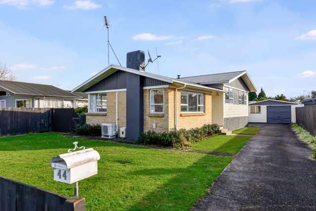 44 Dalton Crescent Dinsdale_1