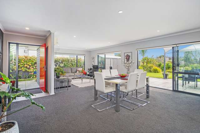 28 Motukorure Parade Cooks Beach_2