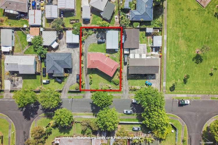 51 Sikkim Crescent Clover Park_12