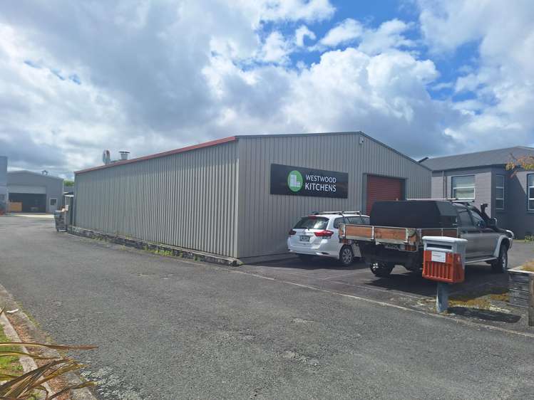 90 Rata Street and 29 Cutfield Street Inglewood_5