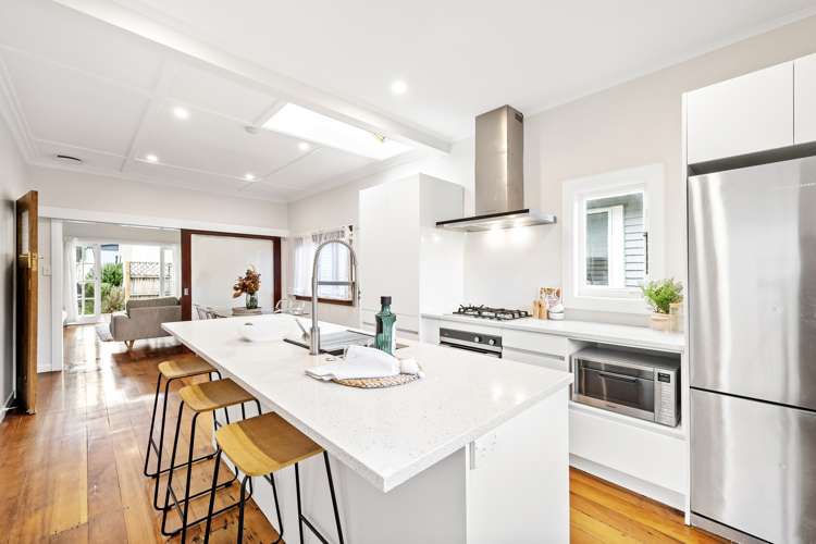 7 Akatea Street Berhampore_5