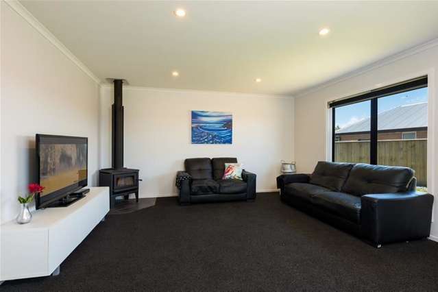 12 Rifle Range Place Witherlea_2