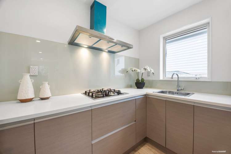 2/89 Waipuna Road Mount Wellington_6