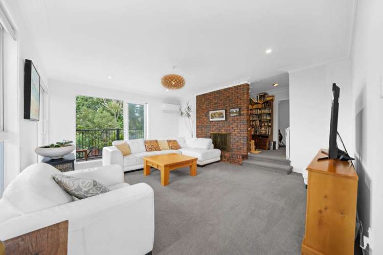 8 Philson Terrace Browns Bay_13