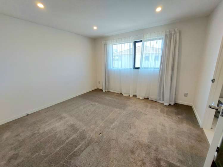 7 Lilac Lane Oteha_5