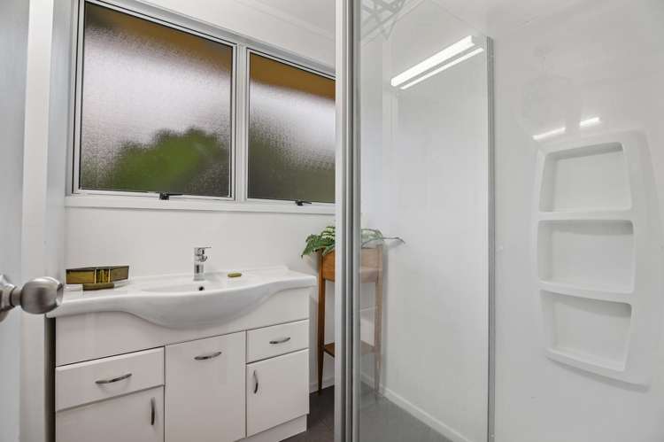 12 Te Toki Road Ostend_16