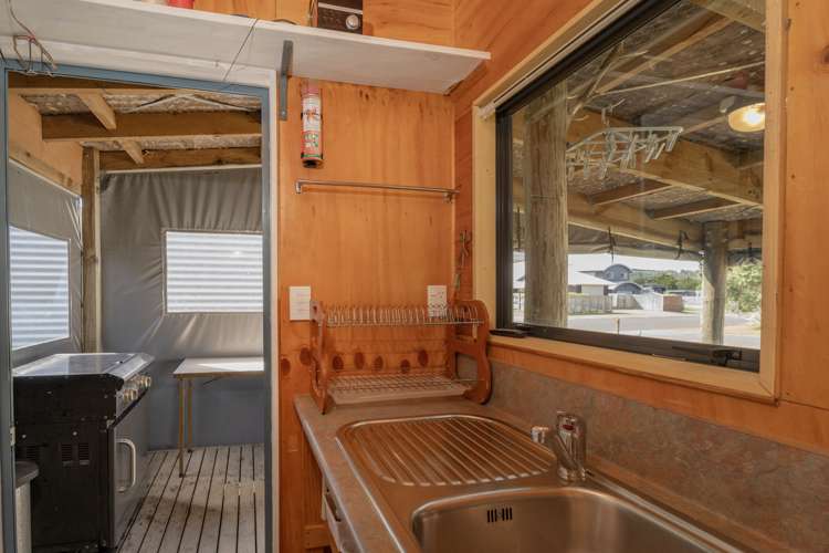 13 Motukorure Parade Cooks Beach_7