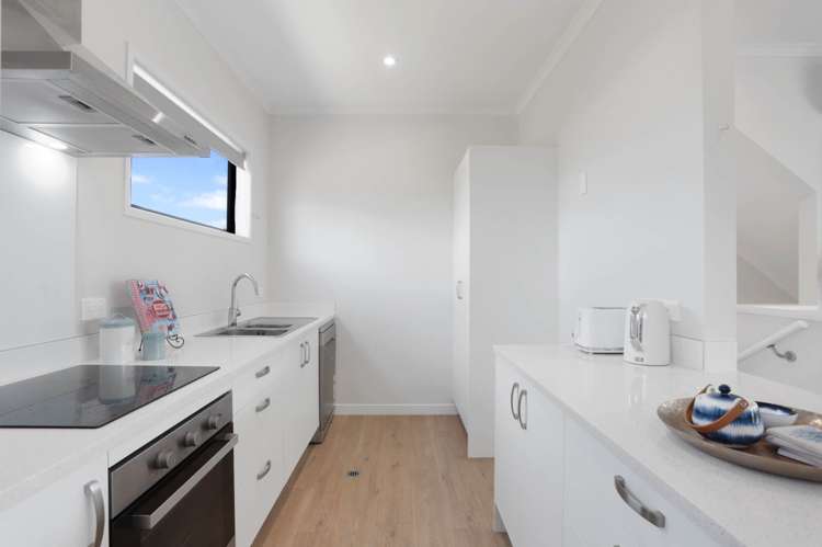 7/5 Peachgrove Road Te Atatu Peninsula_8