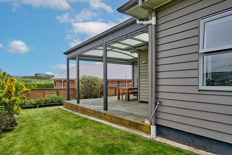 25 Paparoa Crescent Aotea_19