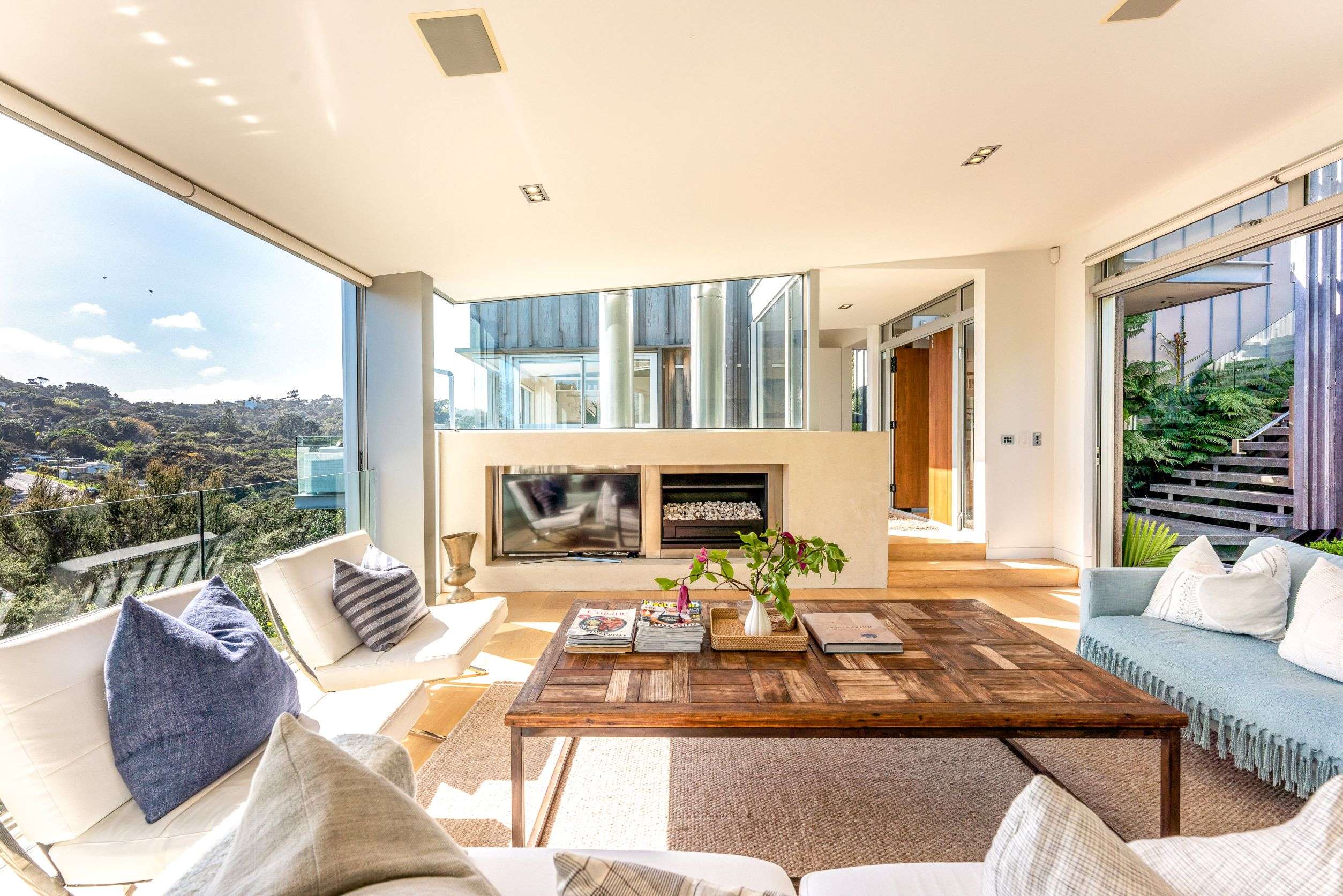 10 Tawa Street in Oneroa on Waiheke Island, Auckland