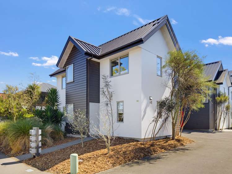 1/245 Bealey Avenue_0